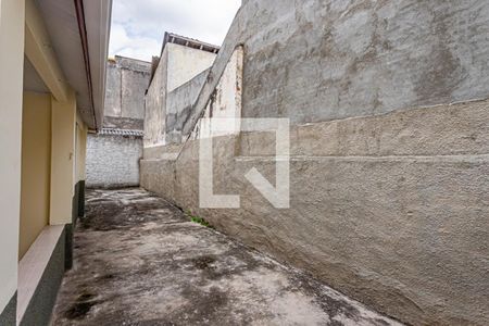 Casa à venda com 80m², 2 quartos e 3 vagasQuintal e garagem