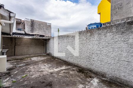 Casa à venda com 80m², 2 quartos e 3 vagasQuintal e garagem