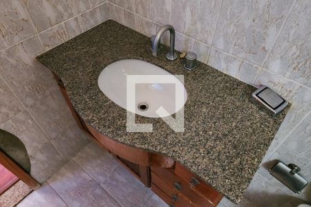 Casa à venda com 158m², 3 quartos e 3 vagas Casa à venda com 158m², 3 quartos e 3 vagasBanheiro