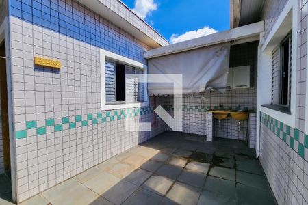 Casa à venda com 158m², 3 quartos e 3 vagas Casa à venda com 158m², 3 quartos e 3 vagasÁrea