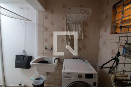 Casa à venda com 116m², 3 quartos e 1 vagaÁrea de Serviço