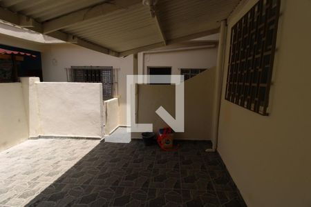 Casa para alugar com 65m², 1 quarto e 2 vagasArea de serviço