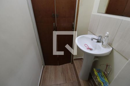 Casa para alugar com 65m², 1 quarto e 2 vagasLavabo