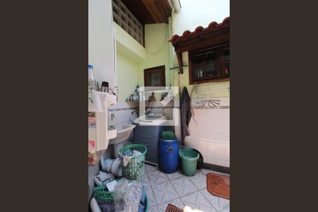 Casa de condomínio à venda com 336m², 3 quartos e 8 vagasÁrea de Serviço