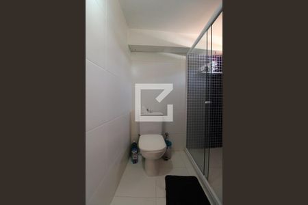 Casa de condomínio à venda com 336m², 3 quartos e 8 vagasBanheiro da Suíte