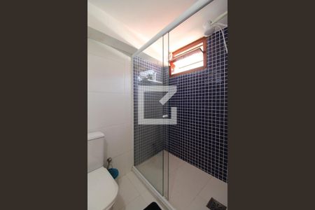 Casa de condomínio à venda com 336m², 3 quartos e 8 vagasBanheiro da Suíte