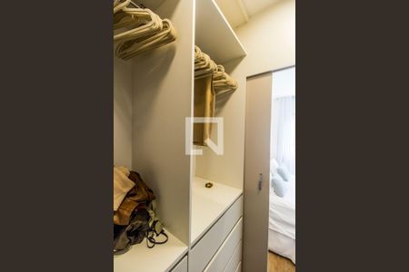Apartamento para alugar com 50m², 1 quarto e 1 vaga Apartamento para alugar com 50m², 1 quarto e 1 vagaCloset