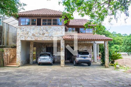 Casa para alugar com 417m², 5 quartos e 3 vagasQuintal