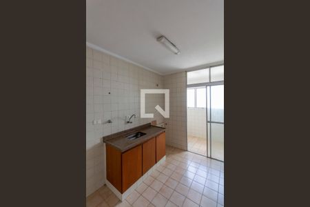 Cozinha  de apartamento para alugar com 2 quartos, 52m² em Vila Santana, São Paulo