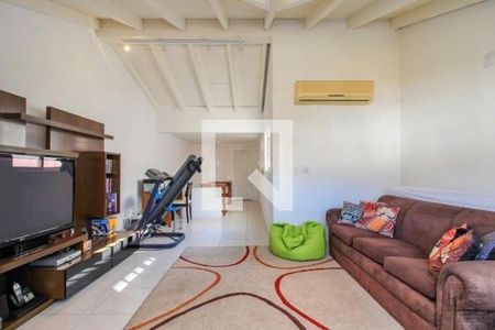 Casa à venda com 4 quartos, 455m² em Chácara das Pedras, Porto Alegre