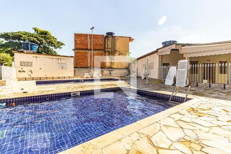 Apartamento à venda com 52m², 2 quartos e 1 vaga Apartamento à venda com 52m², 2 quartos e 1 vagaÁrea comum - Piscina