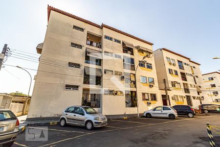 Apartamento à venda com 52m², 2 quartos e 1 vaga Apartamento à venda com 52m², 2 quartos e 1 vagaFachada