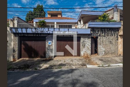 Casa à venda com 265m², 3 quartos e sem vagaFachada com Plaquinha
