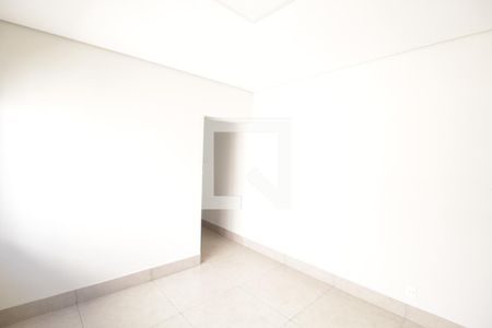 Sala 2 de casa para alugar com 5 quartos, 277m² em Cidade Jardim, Uberlândia