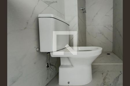 Apartamento à venda com 213m², 3 quartos e 4 vagasBanheiro da Suíte 2