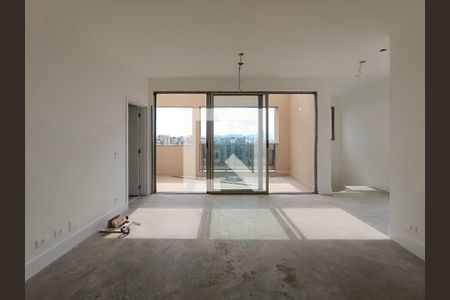 Apartamento à venda com 213m², 3 quartos e 4 vagasSala de TV