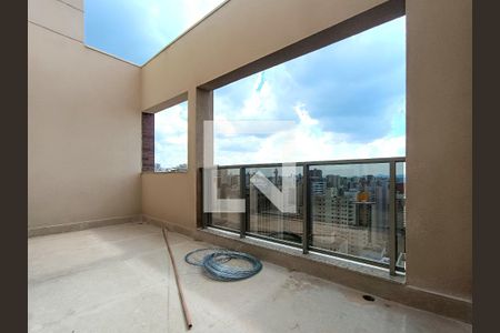 Apartamento à venda com 213m², 3 quartos e 4 vagasVaranda Sala de TV