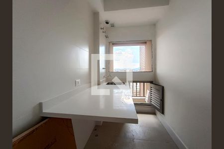Apartamento à venda com 213m², 3 quartos e 4 vagasÁrea de Serviço
