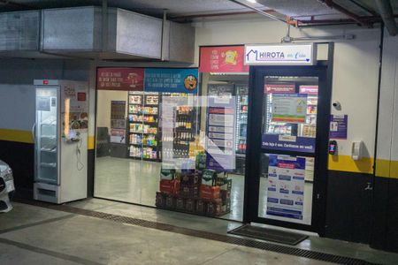 Apartamento para alugar com 48m², 2 quartos e 1 vagamercado