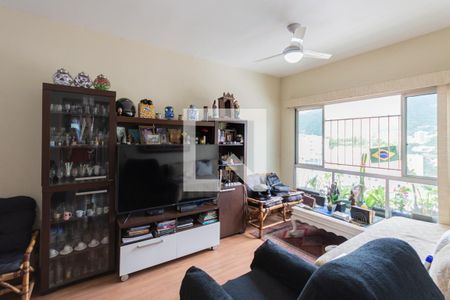 Apartamento à venda com 90m², 2 quartos e 1 vagaSala