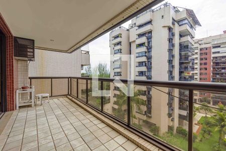 Varanda de apartamento à venda com 4 quartos, 125m² em Barra da Tijuca, Rio de Janeiro