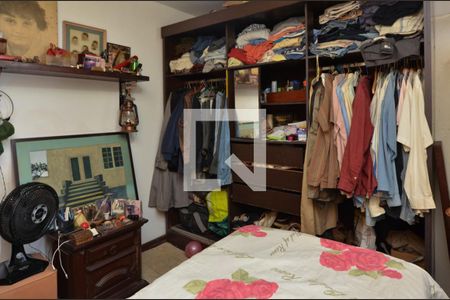 Apartamento à venda com 120m², 4 quartos e 2 vagas Apartamento à venda com 120m², 4 quartos e 2 vagasQuarto