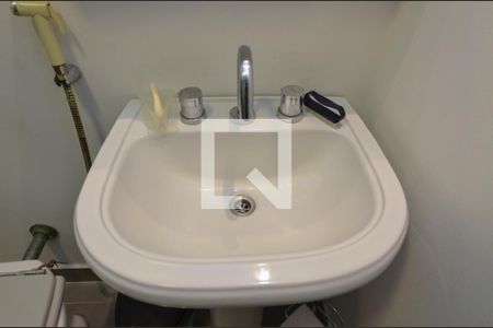 Apartamento à venda com 120m², 4 quartos e 2 vagas Apartamento à venda com 120m², 4 quartos e 2 vagasBanheiro