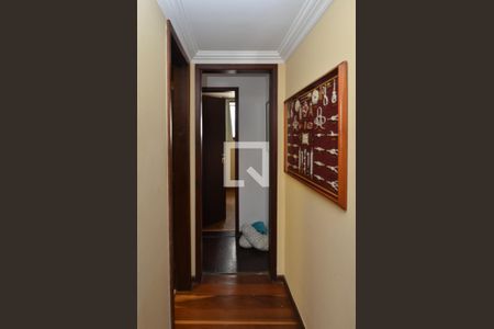 Apartamento à venda com 120m², 4 quartos e 2 vagas Apartamento à venda com 120m², 4 quartos e 2 vagasCorredor