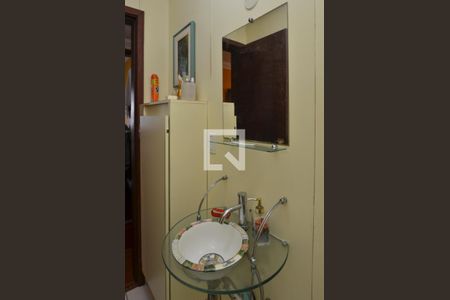 Apartamento à venda com 120m², 4 quartos e 2 vagas Apartamento à venda com 120m², 4 quartos e 2 vagasLavabo