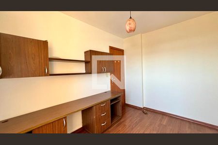 quarto 1 de apartamento para alugar com 3 quartos, 68m² em Carlos Prates, Belo Horizonte