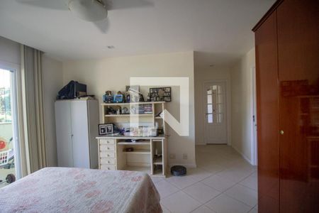 Casa de condomínio à venda com 358m², 4 quartos e 1 vaga