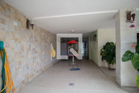 Casa de condomínio à venda com 358m², 4 quartos e 1 vaga Casa de condomínio à venda com 358m², 4 quartos e 1 vagaGaragem