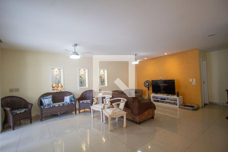 Sala de casa de condomínio à venda com 4 quartos, 358m² em Vargem Grande, Rio de Janeiro