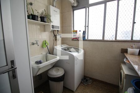 Apartamento à venda com 221m², 4 quartos e 6 vagasÁrea de Serviço