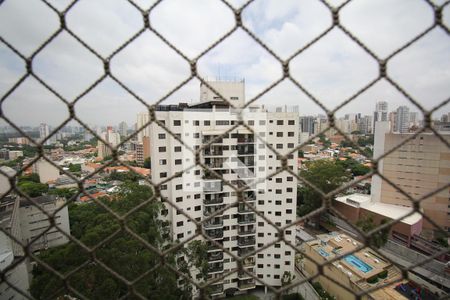 Apartamento à venda com 221m², 4 quartos e 6 vagasVista do Quarto 2