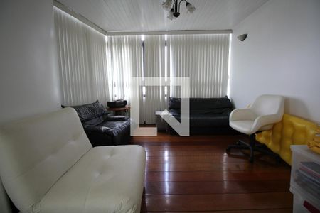 Sala de TV de apartamento à venda com 5 quartos, 221m² em Vila Mariana, São Paulo