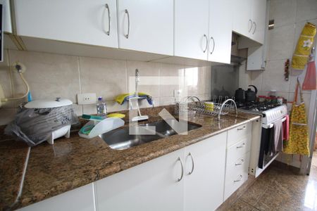 Apartamento à venda com 221m², 4 quartos e 6 vagasCozinha