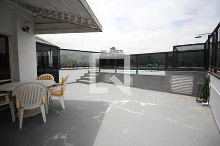 Apartamento à venda com 221m², 4 quartos e 6 vagasSacada