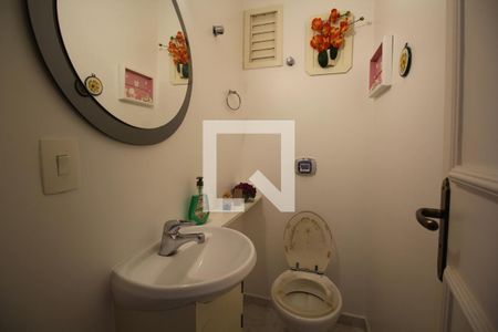 Apartamento à venda com 221m², 4 quartos e 6 vagasLavabo