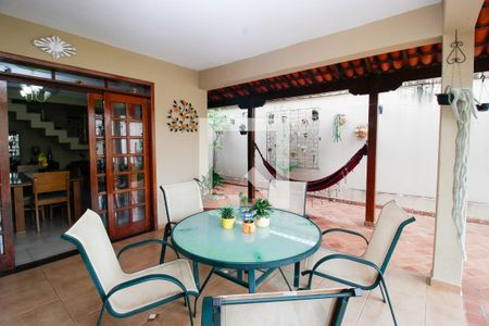 Casa à venda com 420m², 3 quartos e 4 vagas Casa à venda com 420m², 3 quartos e 4 vagasÁrea Gourmet