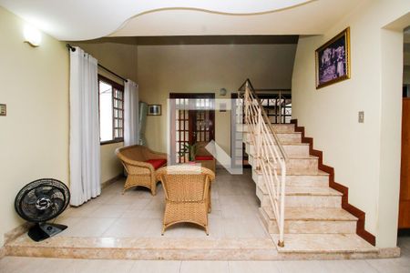 Sala de Estar de casa à venda com 3 quartos, 420m² em Palmares, Belo Horizonte