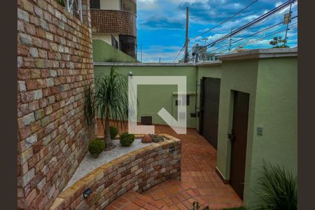 Casa à venda com 420m², 3 quartos e 4 vagas Casa à venda com 420m², 3 quartos e 4 vagasArea Externa