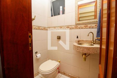 Casa à venda com 420m², 3 quartos e 4 vagas Casa à venda com 420m², 3 quartos e 4 vagasLavabo
