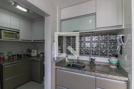 Apartamento à venda com 59m², 2 quartos e 1 vaga Apartamento à venda com 59m², 2 quartos e 1 vagaCozinha e Área de Serviço