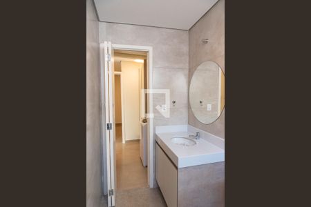 Banheiro de casa para alugar com 1 quarto, 42m² em Vila Dom Pedro I, São Paulo
