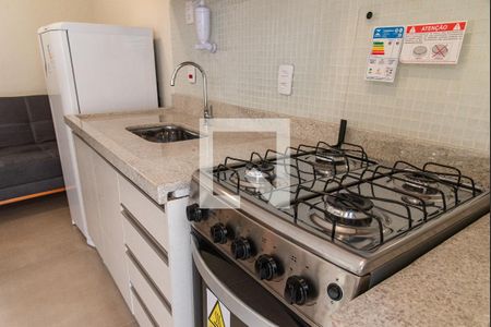 Cozinha de casa para alugar com 1 quarto, 42m² em Vila Dom Pedro I, São Paulo