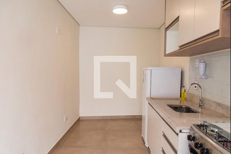 Sala/cozinha de casa de condomínio para alugar com 1 quarto, 42m² em Vila Dom Pedro I, São Paulo