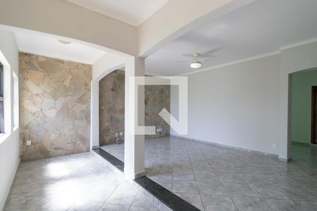 Sala de casa à venda com 3 quartos, 180m² em Conjunto Habitacional Vila Santana (sousas), Campinas