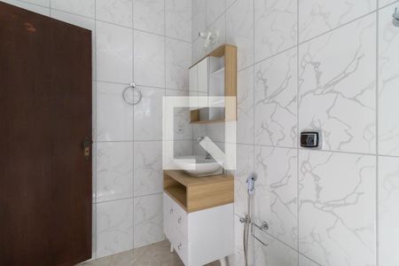 Banheiro da suíte de casa à venda com 3 quartos, 180m² em Conjunto Habitacional Vila Santana (sousas), Campinas