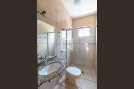 Banheiro Social de casa para alugar com 3 quartos, 110m² em Padre Eustáquio, Belo Horizonte